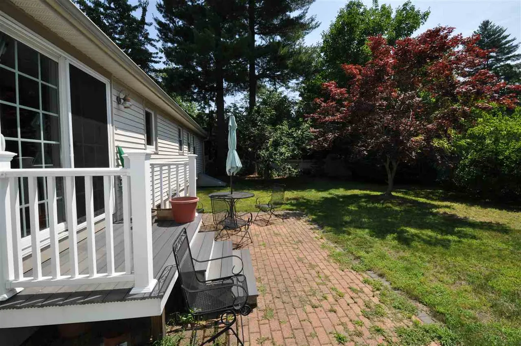 108 Shore Drive Nashua NH 03062