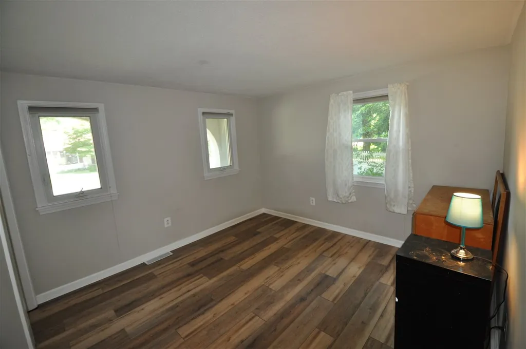108 Shore Drive Nashua NH 03062