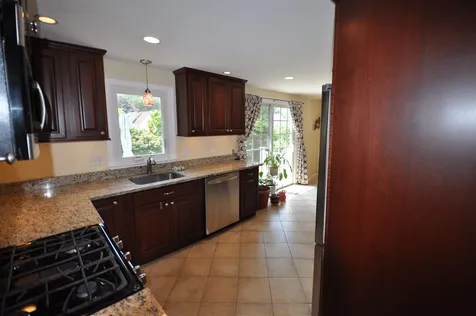 108 Shore Drive Nashua NH 03062