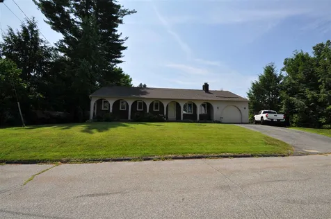 108 Shore Drive Nashua NH 03062