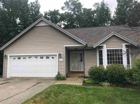 1 Country Lane East Kingston NH 03827