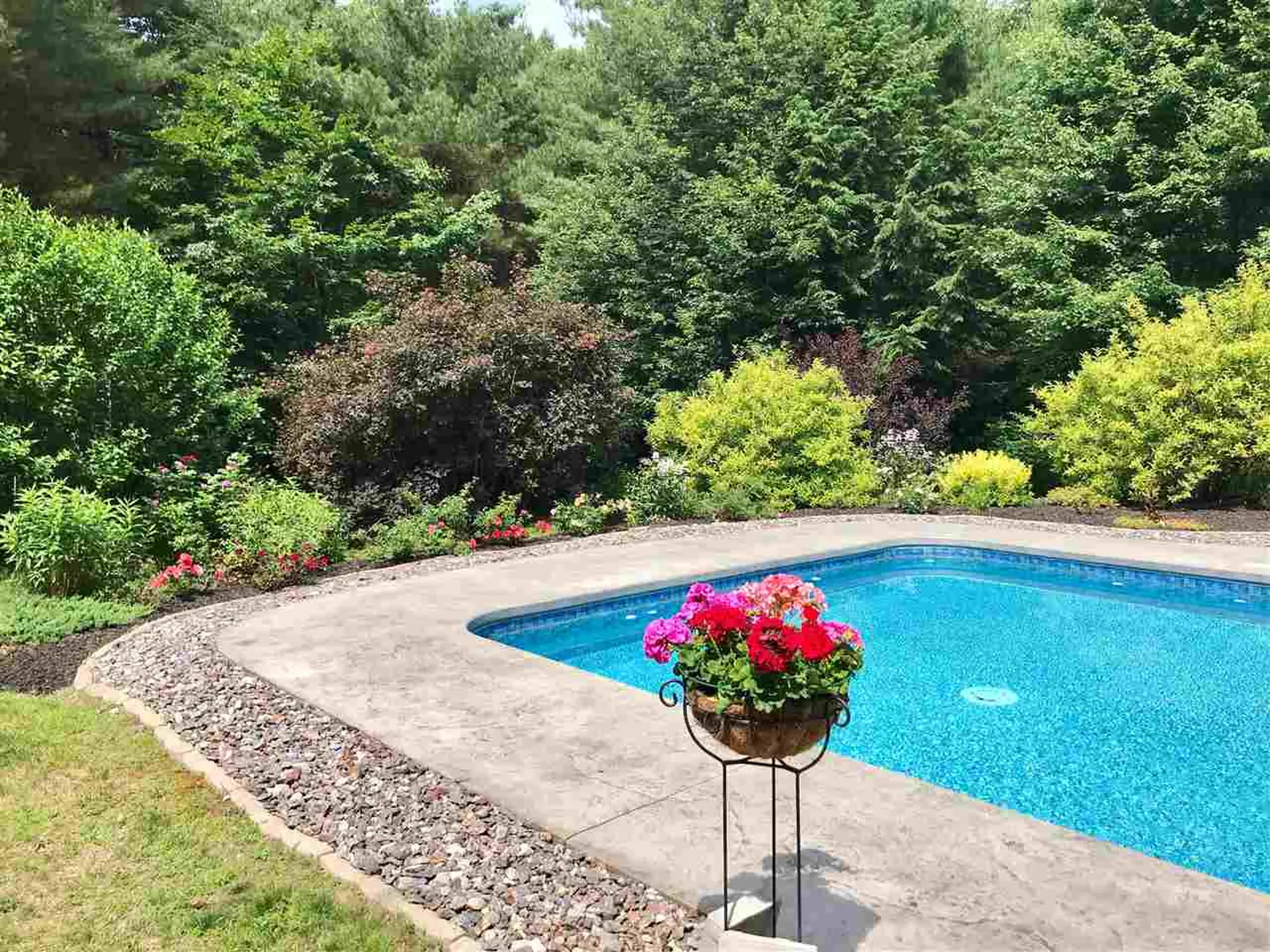 157 Province Road Gilmanton NH 03237