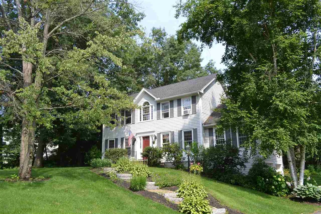 78 Oakmont Drive Concord NH 03301