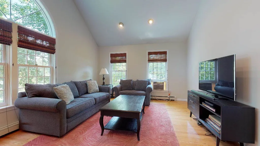 78 Oakmont Drive Concord NH 03301
