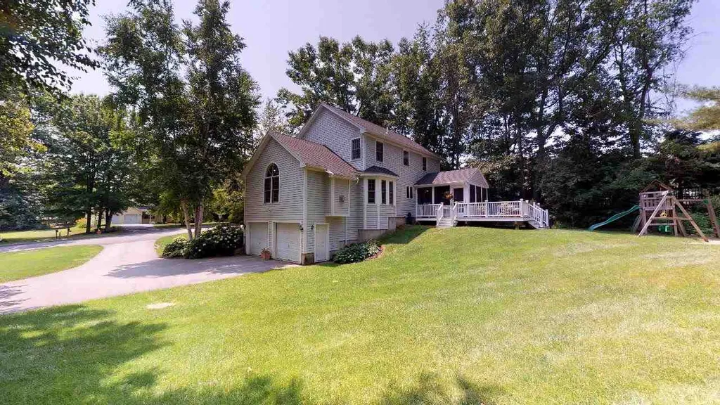 78 Oakmont Drive Concord NH 03301