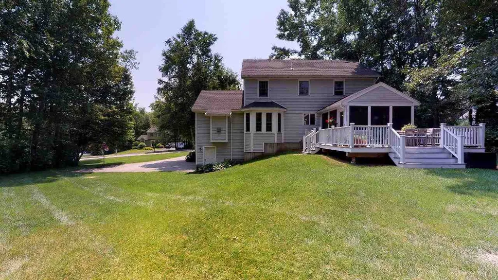78 Oakmont Drive Concord NH 03301