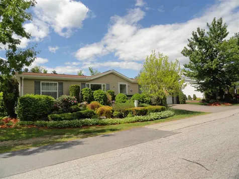 22 Magnolia Lane Belmont NH 03220