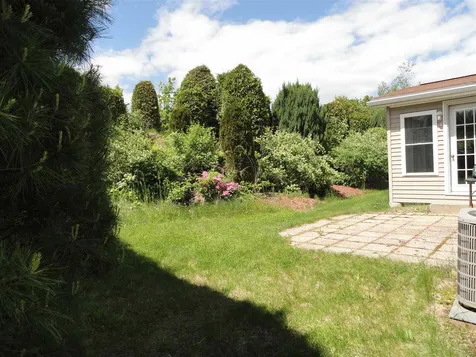 22 Magnolia Lane Belmont NH 03220