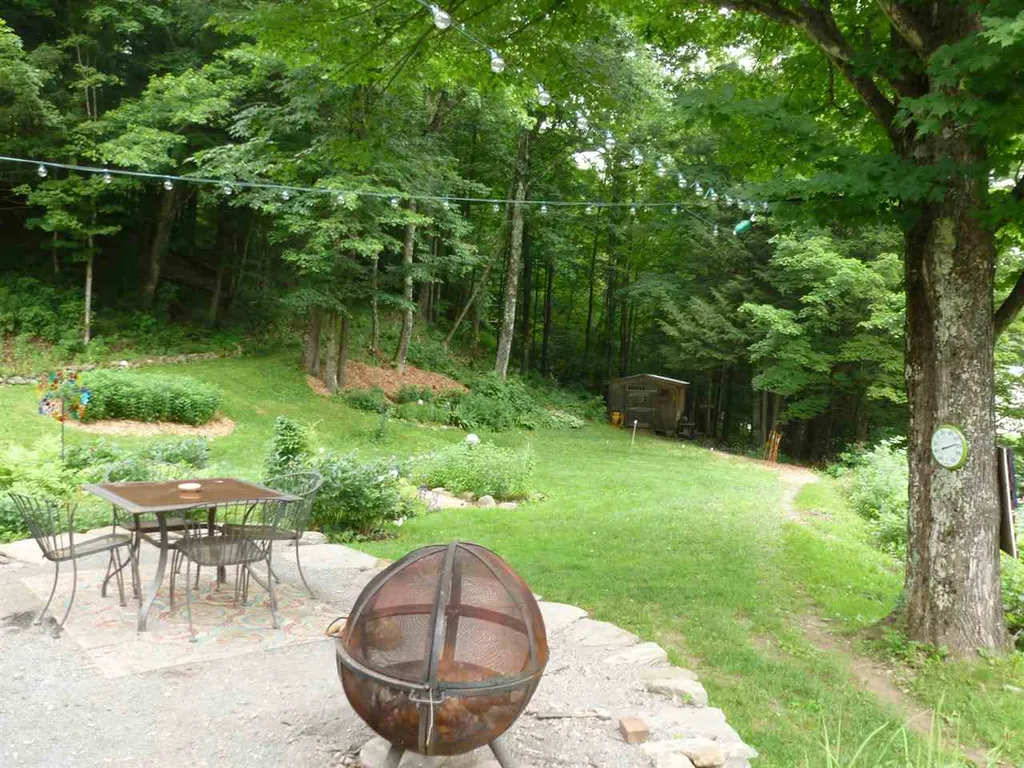 10 Number Nine Hill Road Fayston VT 05673