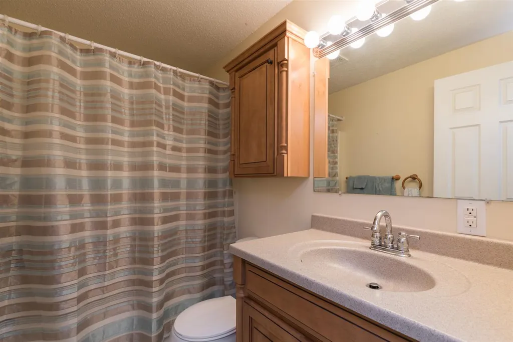 50 Brookside Drive Exeter NH 03833