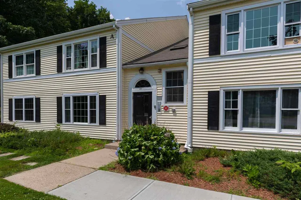 50 Brookside Drive Exeter NH 03833
