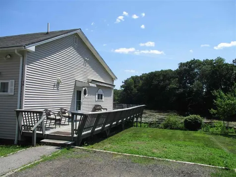 1 Hickory Lane Hampton NH 03844