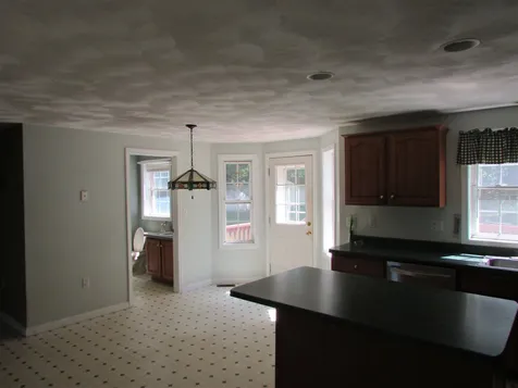 72 Nathaniel Drive Portsmouth NH 03801