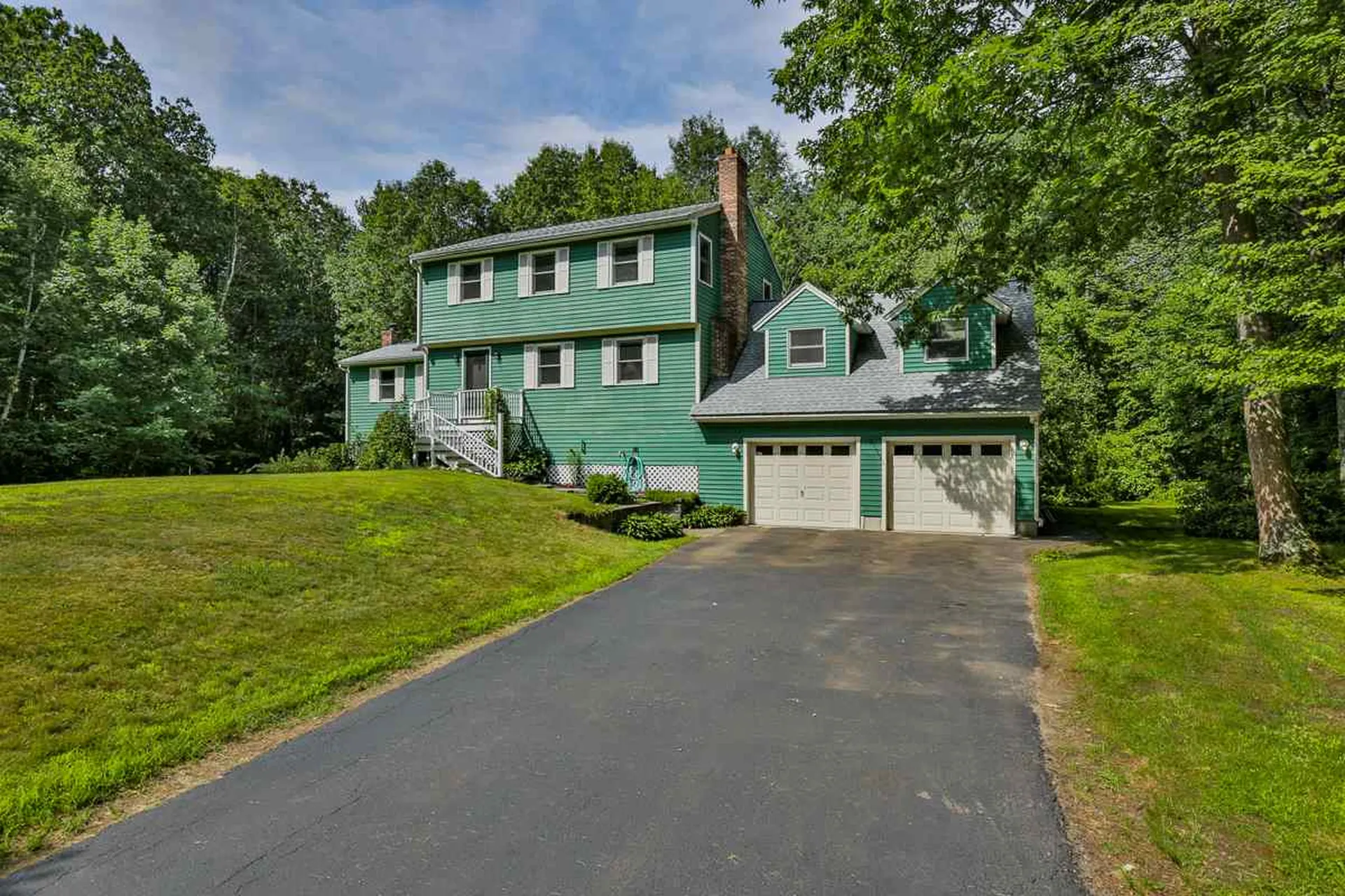 15 Taryn Road Derry NH 03038