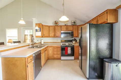 9 Bentwood Street Concord NH 03303