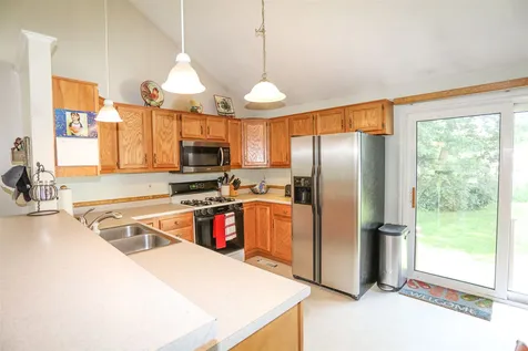 9 Bentwood Street Concord NH 03303