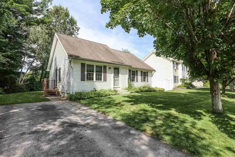 9 Bentwood Street Concord NH 03303