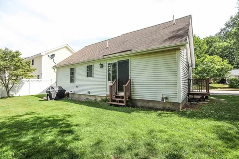 9 Bentwood Street Concord NH 03303