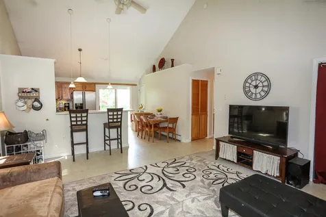 9 Bentwood Street Concord NH 03303