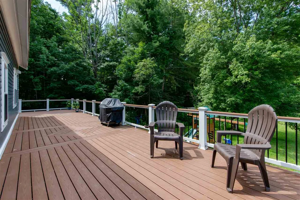 51 Old Dennett Road Kittery ME 03904