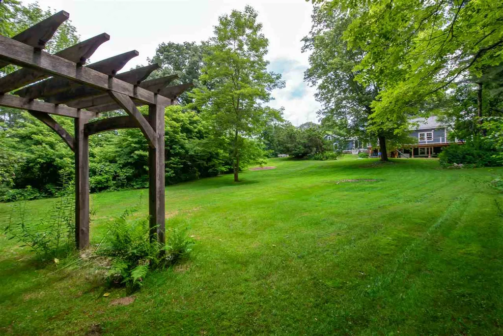 51 Old Dennett Road Kittery ME 03904