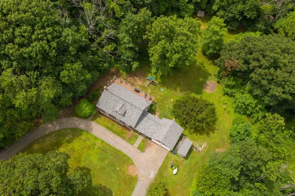 51 Old Dennett Road Kittery ME 03904