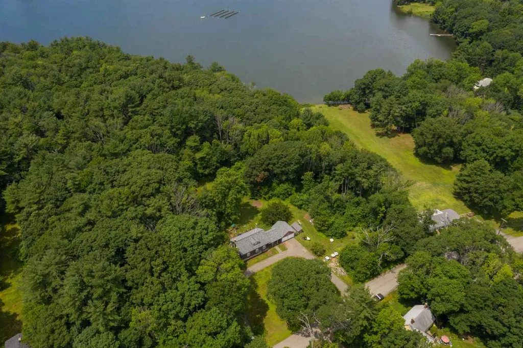 51 Old Dennett Road Kittery ME 03904
