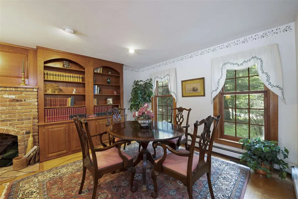 12 Cullen Way Exeter NH 03833