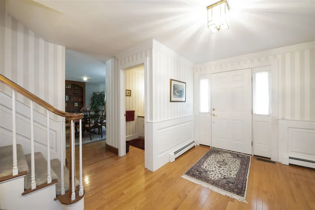 12 Cullen Way Exeter NH 03833