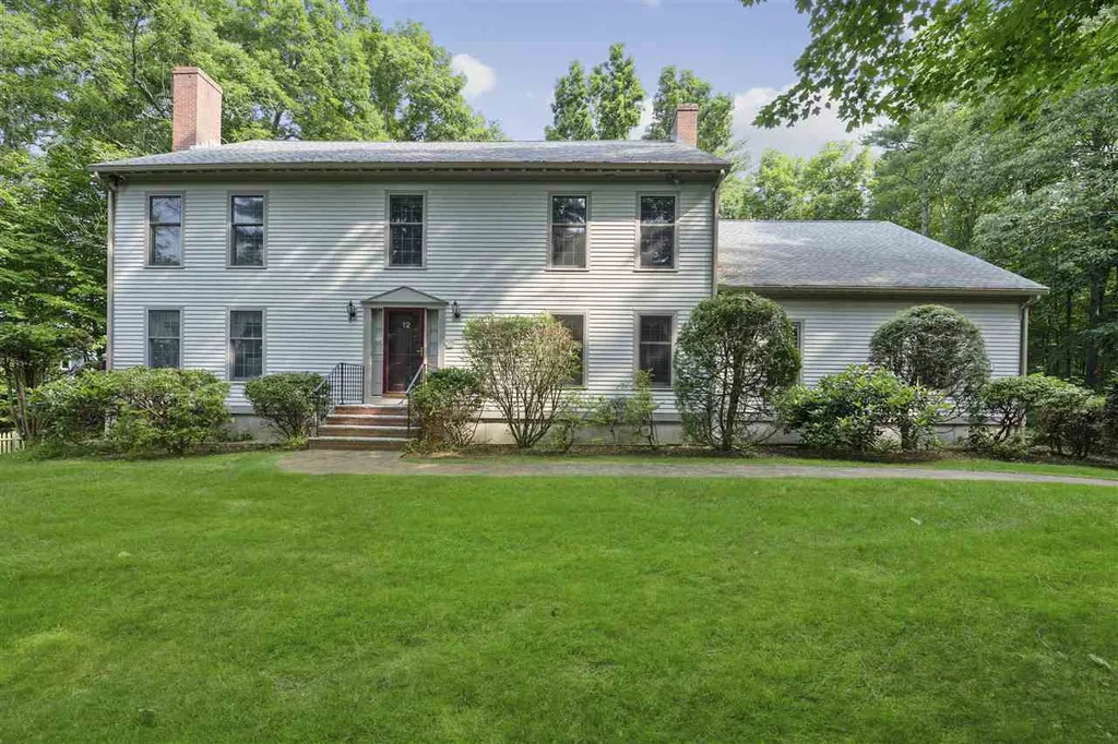 12 Cullen Way Exeter NH 03833