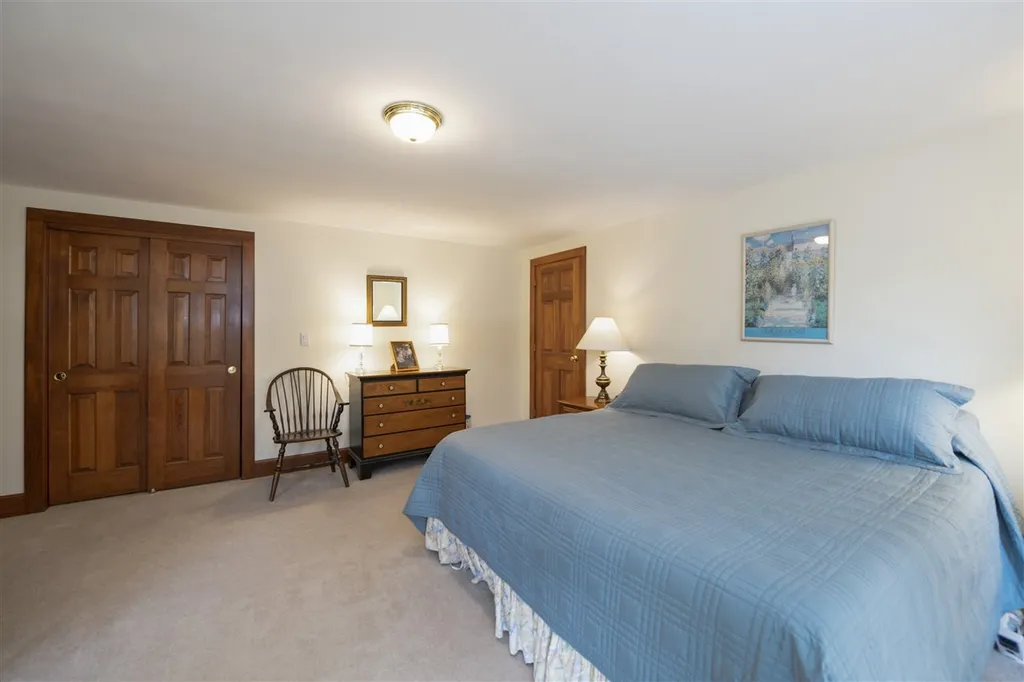 12 Cullen Way Exeter NH 03833