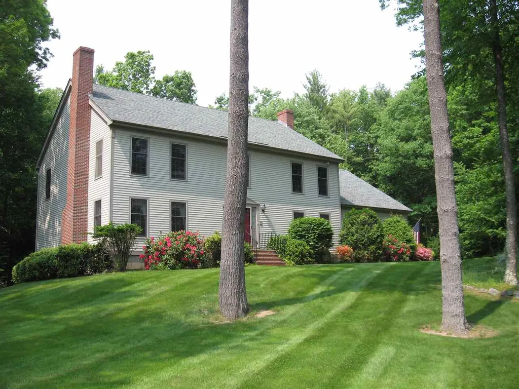 12 Cullen Way Exeter NH 03833