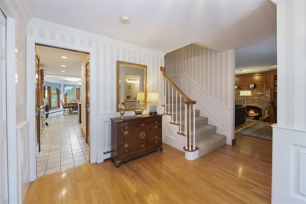 12 Cullen Way Exeter NH 03833