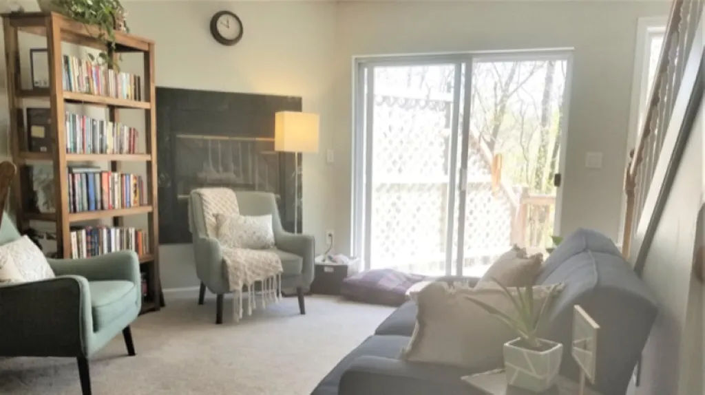 17 Cressey Street Henniker NH 03242