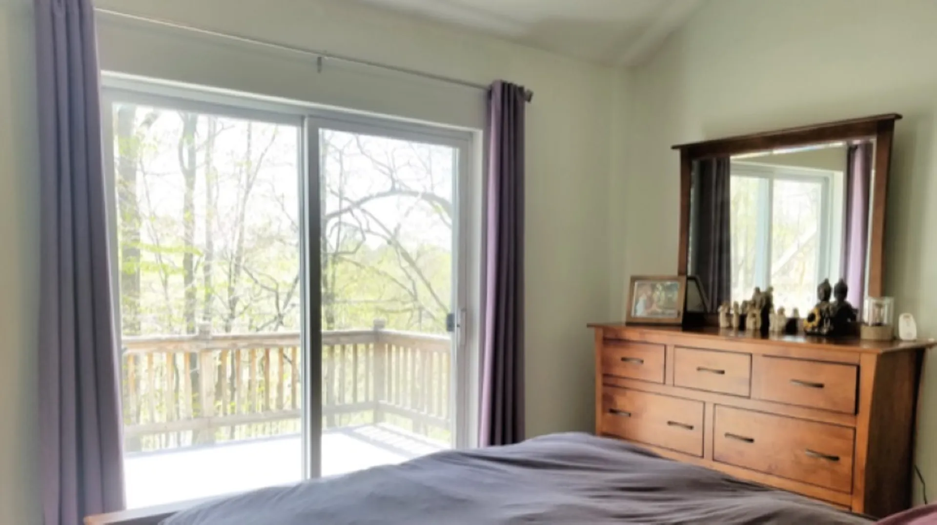 17 Cressey Street Henniker NH 03242
