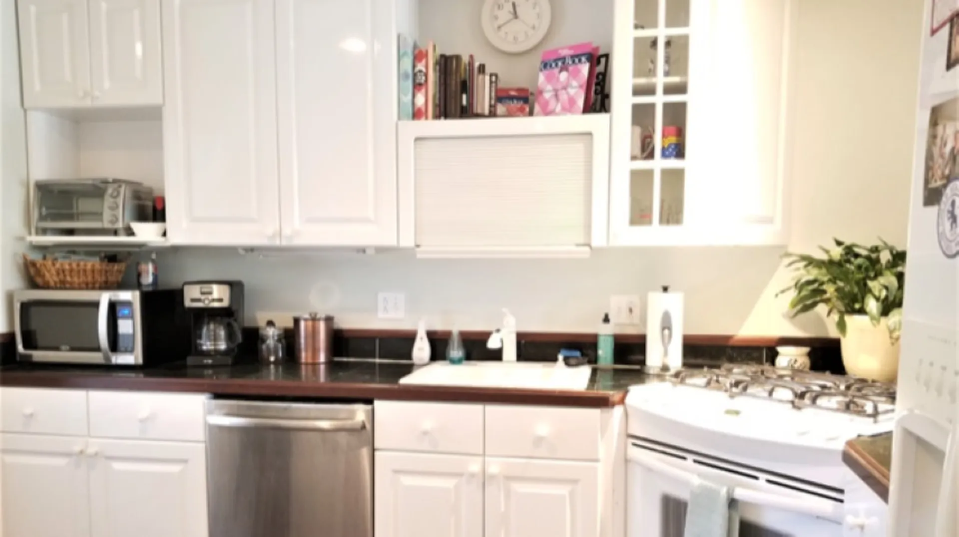 17 Cressey Street Henniker NH 03242