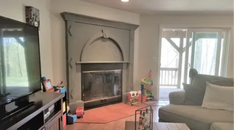 17 Cressey Street Henniker NH 03242