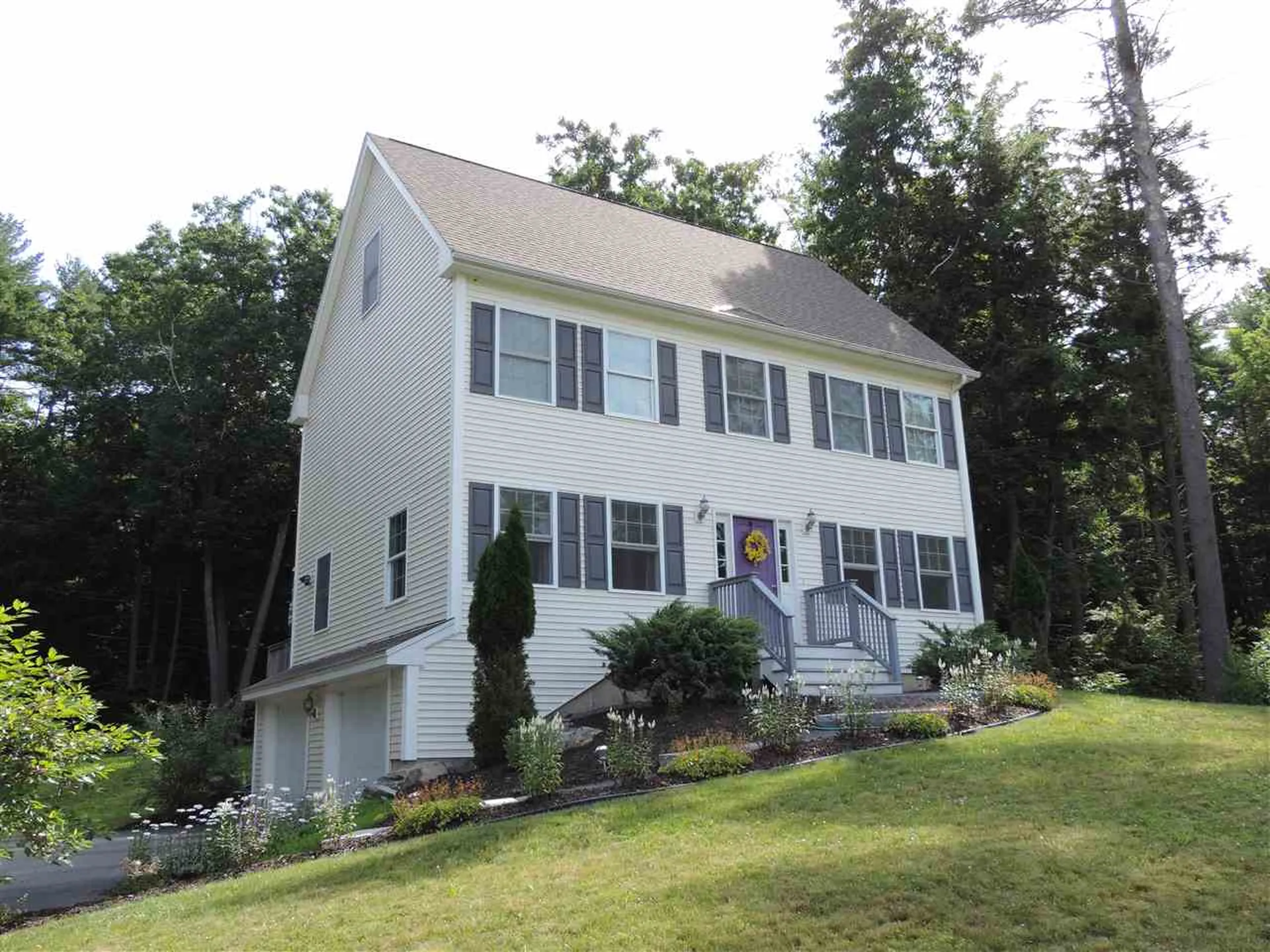 8 Rinny Lane Exeter NH 03833