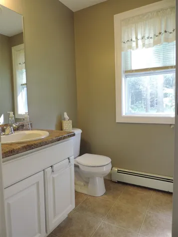8 Rinny Lane Exeter NH 03833