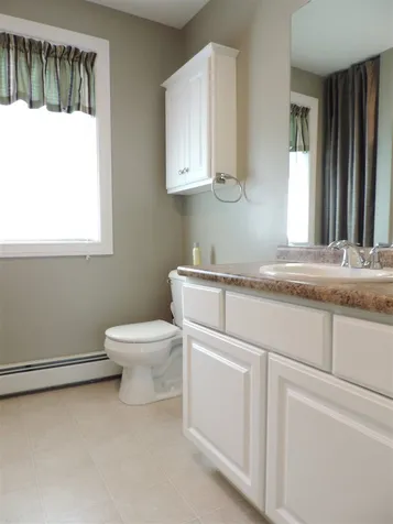 8 Rinny Lane Exeter NH 03833