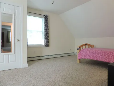 8 Rinny Lane Exeter NH 03833