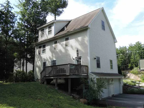 8 Rinny Lane Exeter NH 03833