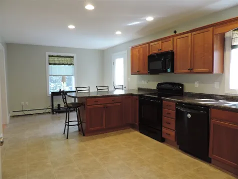 8 Rinny Lane Exeter NH 03833