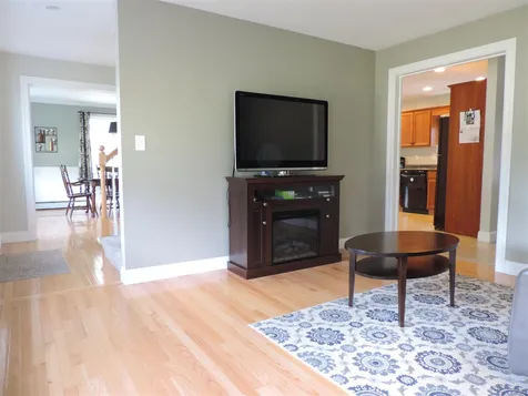 8 Rinny Lane Exeter NH 03833