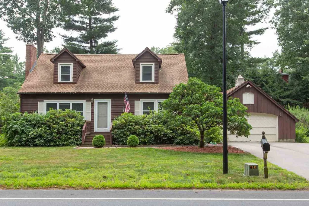26 Tinker Road Nashua NH 03064
