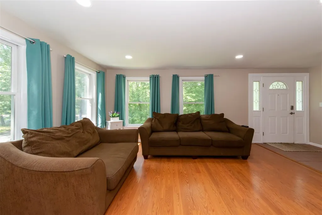 471 Tolend Road Dover NH 03820