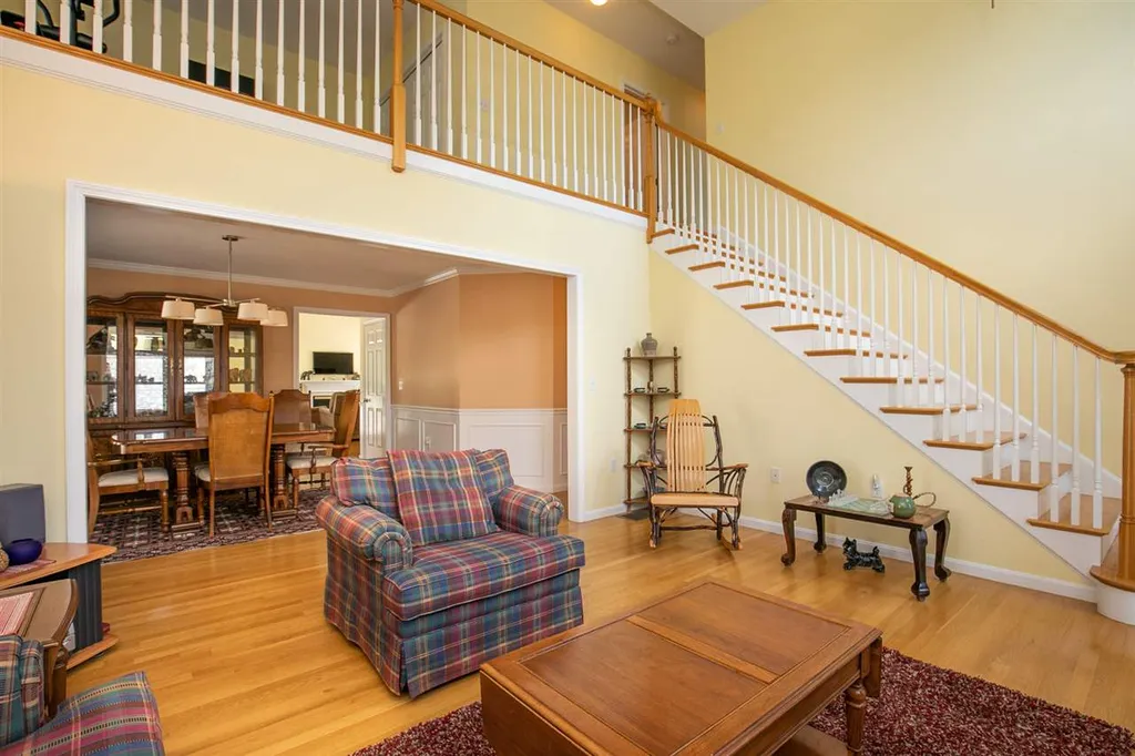 16 Augusta Way Dover NH 03820