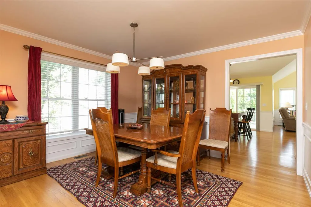 16 Augusta Way Dover NH 03820