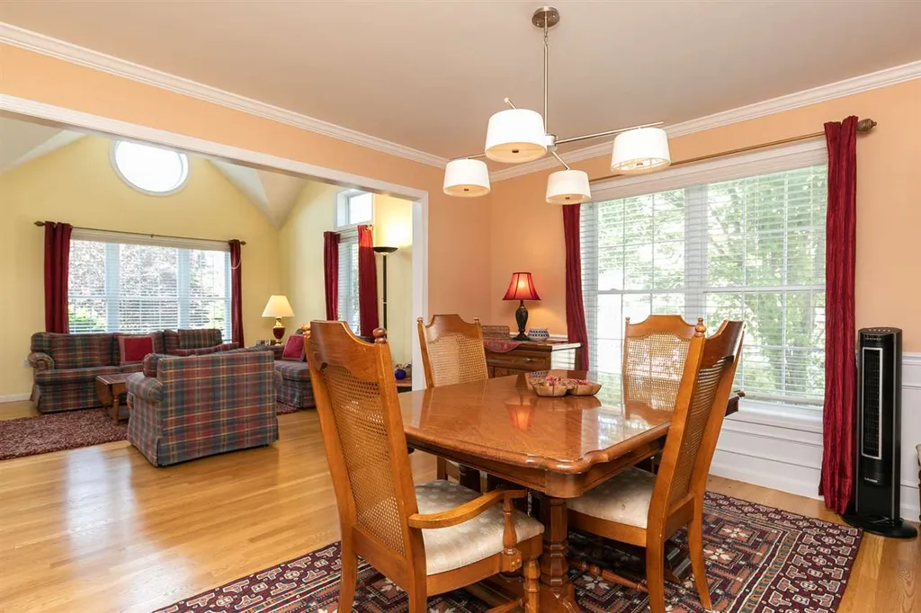 16 Augusta Way Dover NH 03820