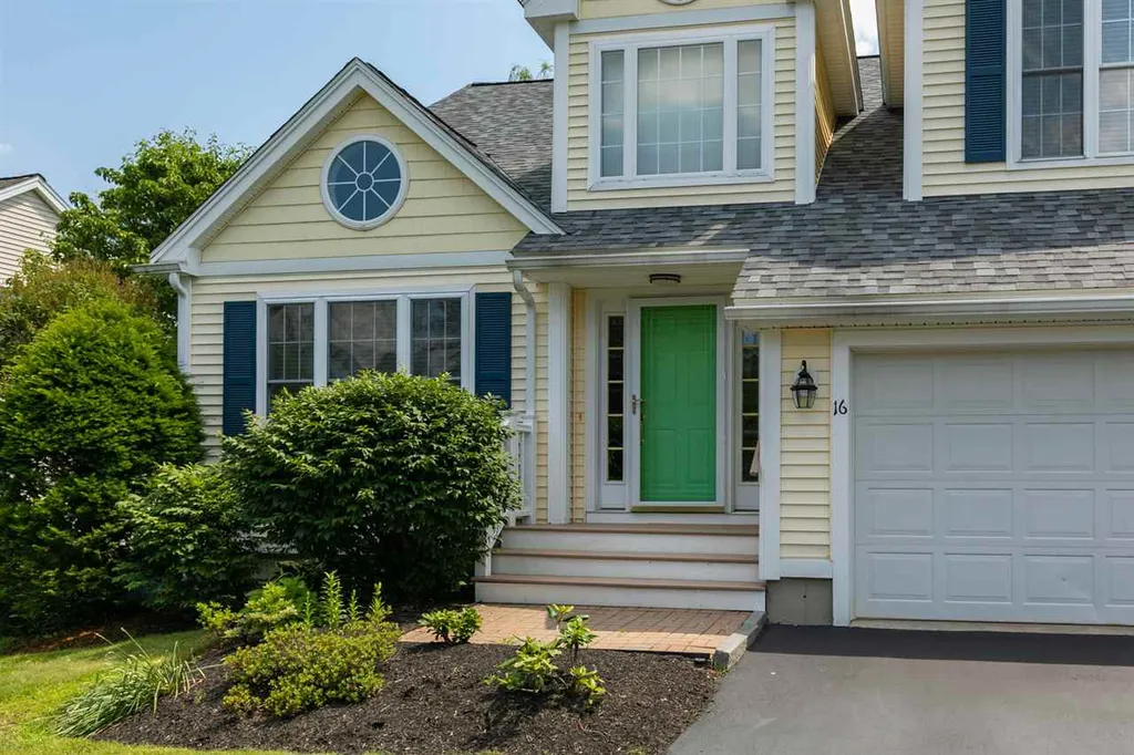 16 Augusta Way Dover NH 03820